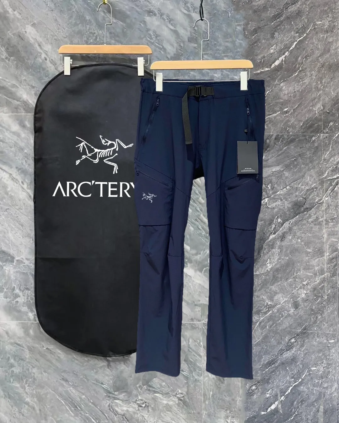 SS ARC'TERYX Hot Sale Versatile ！Wear-Resistant ！ ， ！ Versatile， ， ， 。 。 Breathable ， , ， 。 ， ， ， 2 ， 。 Factory ， ， ， ，Breathable ！ ， ， ， ， : Black，Navy Blue， ， Gray Size：M-3XL